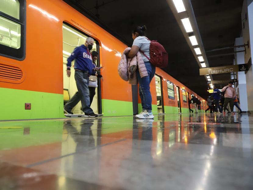 Gente en el Metro